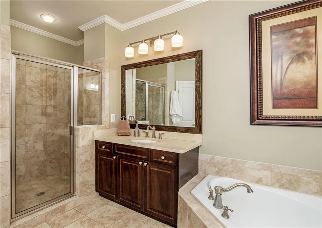 686 Lockton Place, Sandy Springs, Georgia 30342, 4 Bedrooms Bedrooms, ,4 BathroomsBathrooms,Residential,Sold,686 Lockton Place,5969385