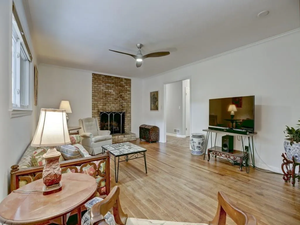 375 Elden Drive, Sandy Springs, Georgia 30342, 3 Bedrooms Bedrooms, ,2 BathroomsBathrooms,Residential,Sold,375 Elden Drive,5867749