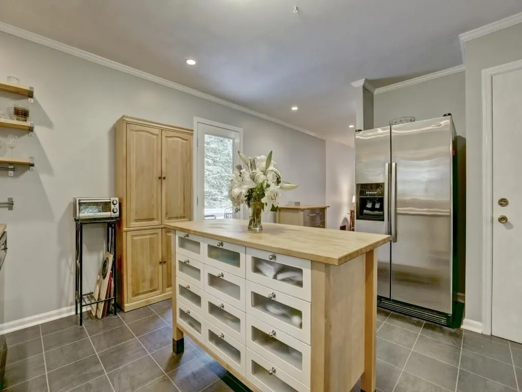 375 Elden Drive, Sandy Springs, Georgia 30342, 3 Bedrooms Bedrooms, ,2 BathroomsBathrooms,Residential,Sold,375 Elden Drive,5867749