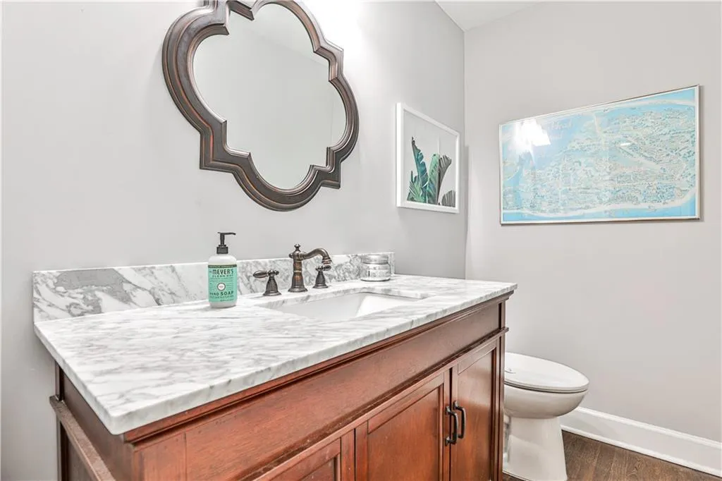 125 Old Campus Court, Atlanta, Georgia 30328, 5 Bedrooms Bedrooms, ,3 BathroomsBathrooms,Residential,Sold,125 Old Campus Court,7137683