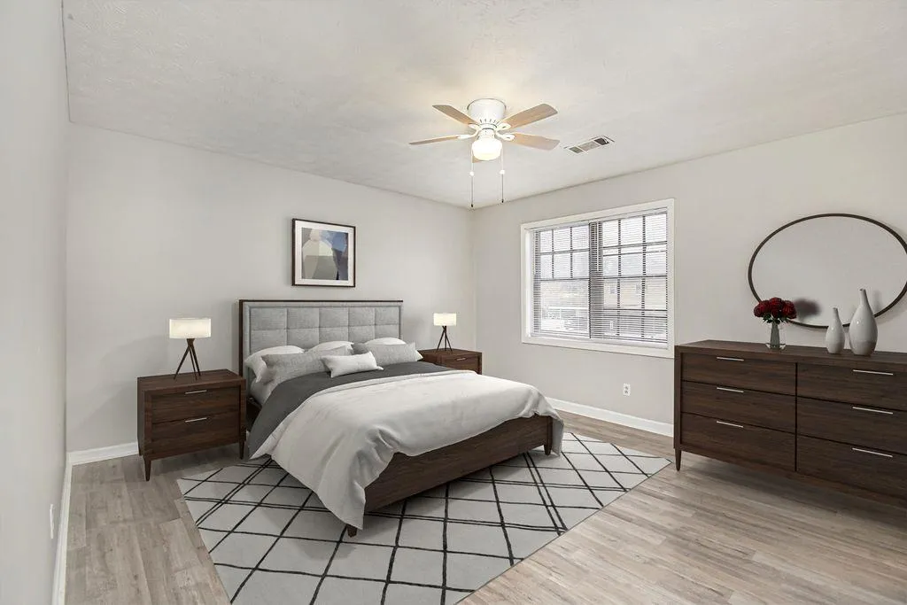 290 Winding River Drive Unit # M, Sandy Springs, Georgia 30350, 2 Bedrooms Bedrooms, ,2 BathroomsBathrooms,Residential,Sold,290 Winding River Drive Unit # M,6980250