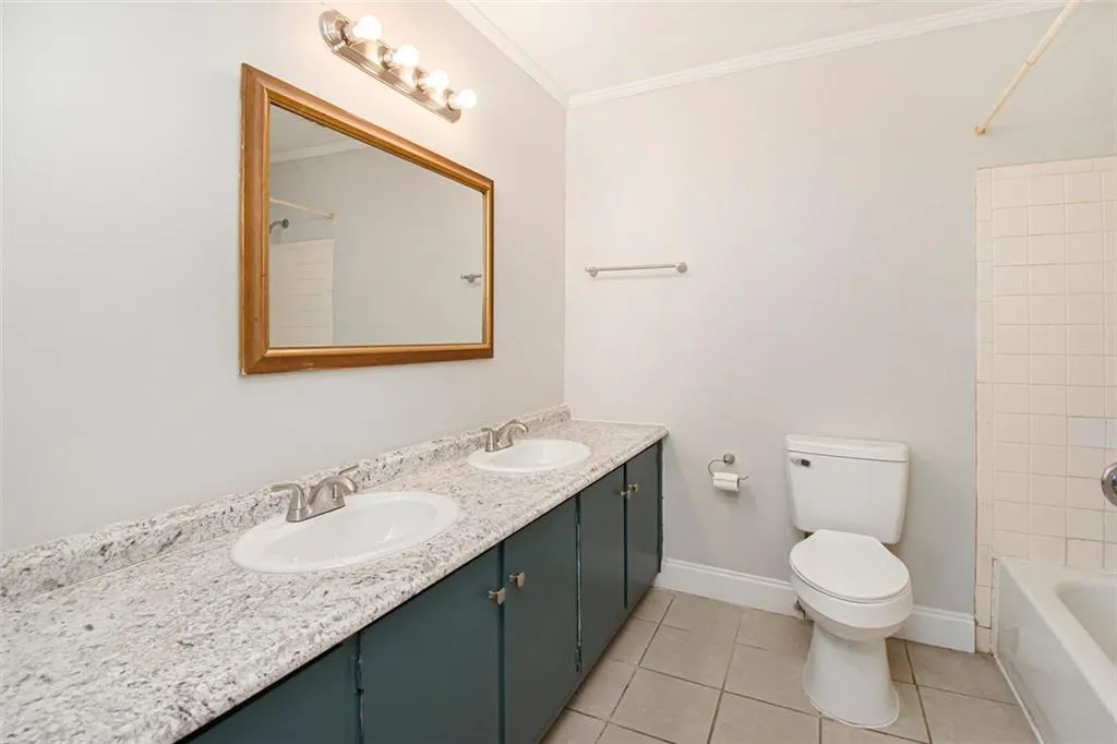 290 Winding River Drive Unit # M, Sandy Springs, Georgia 30350, 2 Bedrooms Bedrooms, ,2 BathroomsBathrooms,Residential,Sold,290 Winding River Drive Unit # M,6980250