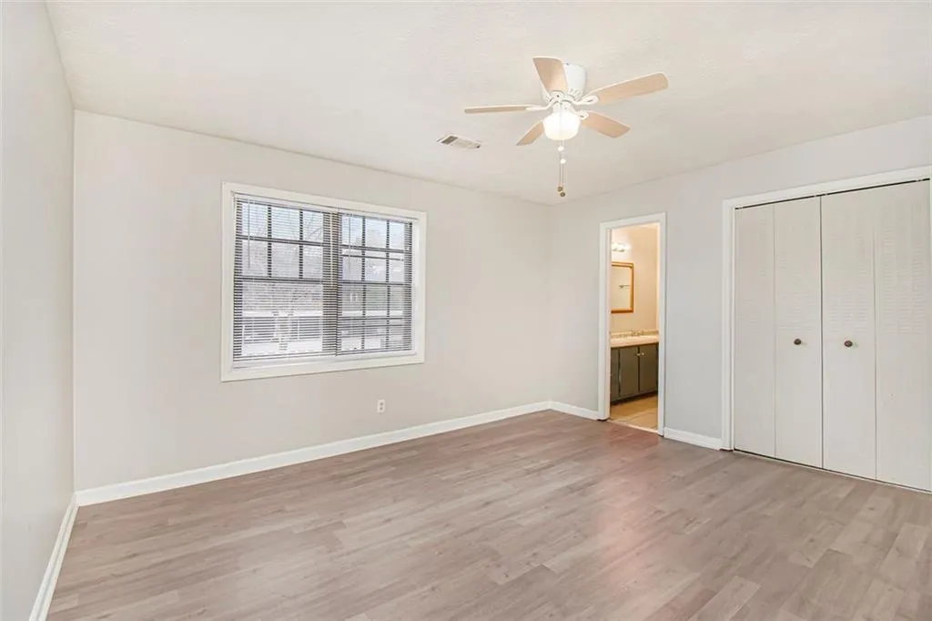 290 Winding River Drive Unit # M, Sandy Springs, Georgia 30350, 2 Bedrooms Bedrooms, ,2 BathroomsBathrooms,Residential,Sold,290 Winding River Drive Unit # M,6980250