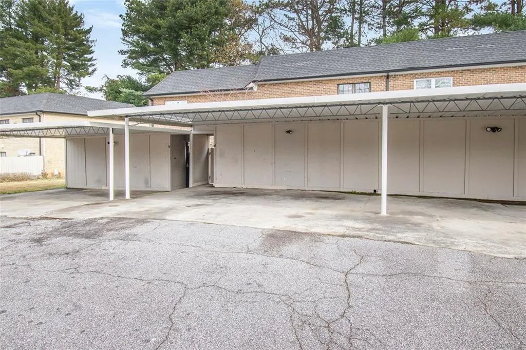 290 Winding River Drive Unit # M, Sandy Springs, Georgia 30350, 2 Bedrooms Bedrooms, ,2 BathroomsBathrooms,Residential,Sold,290 Winding River Drive Unit # M,6980250