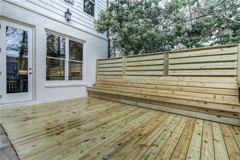 23 Long Island Place, Sandy Springs, Georgia 30328, 4 Bedrooms Bedrooms, ,3 BathroomsBathrooms,Residential,Sold,23 Long Island Place,5667723