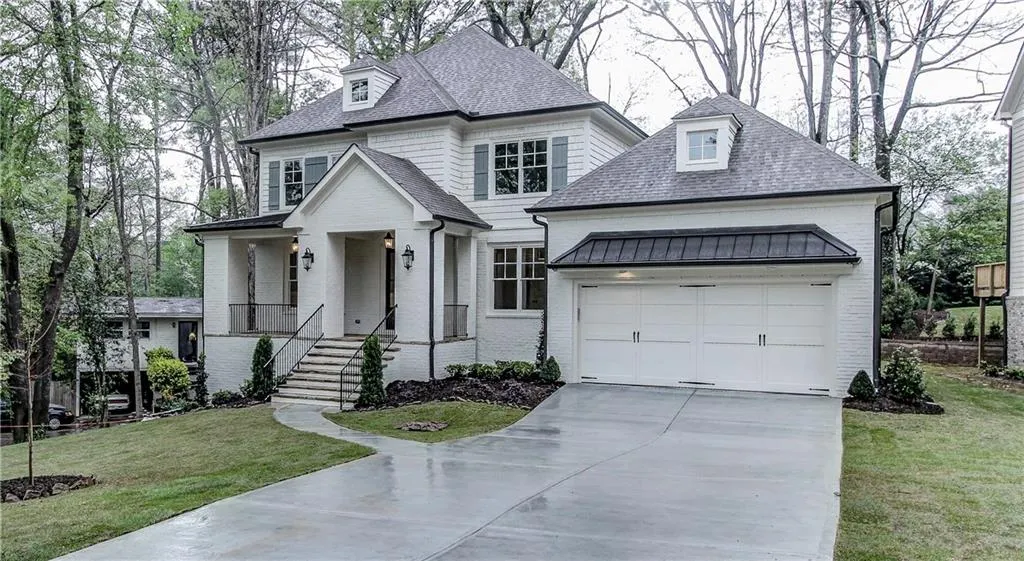 23 Long Island Place, Sandy Springs, Georgia 30328, 4 Bedrooms Bedrooms, ,3 BathroomsBathrooms,Residential,Sold,23 Long Island Place,5667723