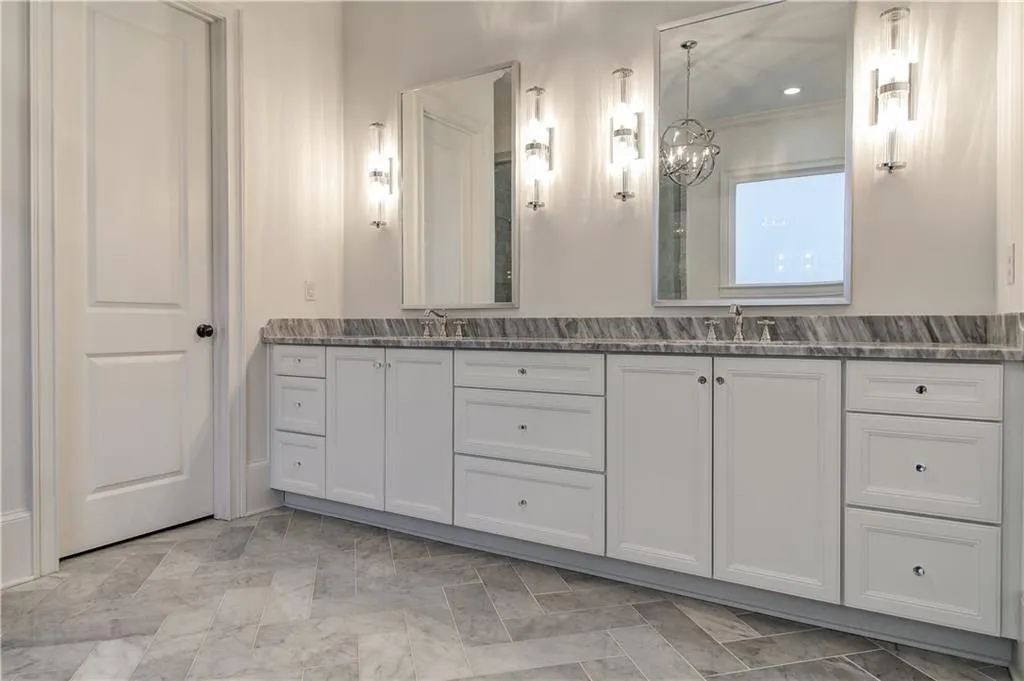 23 Long Island Place, Sandy Springs, Georgia 30328, 4 Bedrooms Bedrooms, ,3 BathroomsBathrooms,Residential,Sold,23 Long Island Place,5667723