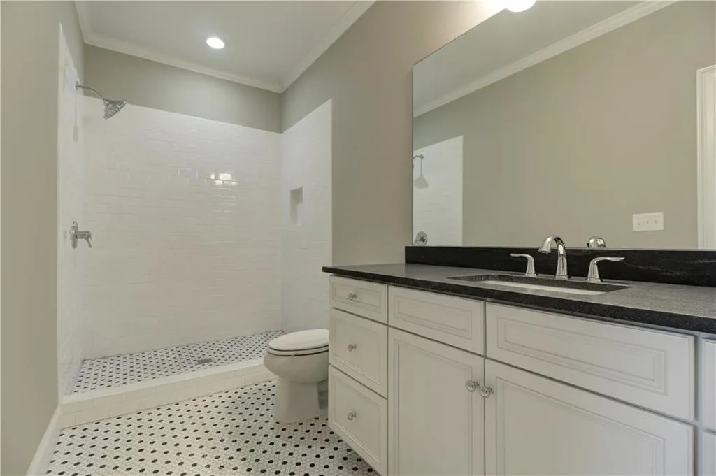 23 Long Island Place, Sandy Springs, Georgia 30328, 4 Bedrooms Bedrooms, ,3 BathroomsBathrooms,Residential,Sold,23 Long Island Place,5667723