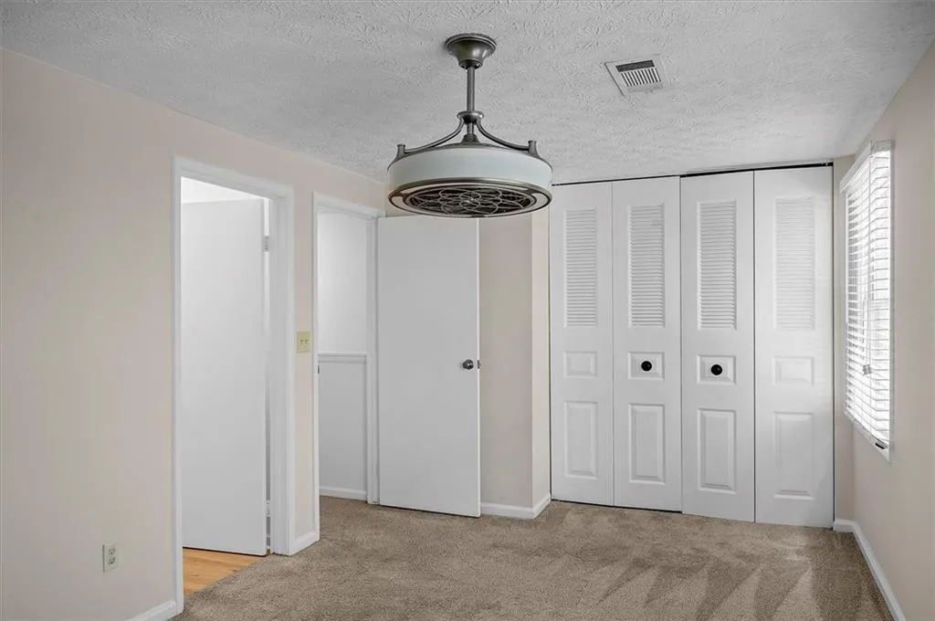 8903 Roberts Drive, Sandy Springs, Georgia 30350, 2 Bedrooms Bedrooms, ,2 BathroomsBathrooms,Residential,Sold,8903 Roberts Drive,7204250