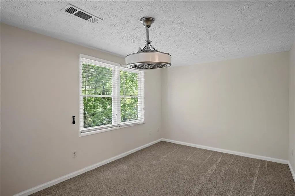 8903 Roberts Drive, Sandy Springs, Georgia 30350, 2 Bedrooms Bedrooms, ,2 BathroomsBathrooms,Residential,Sold,8903 Roberts Drive,7204250