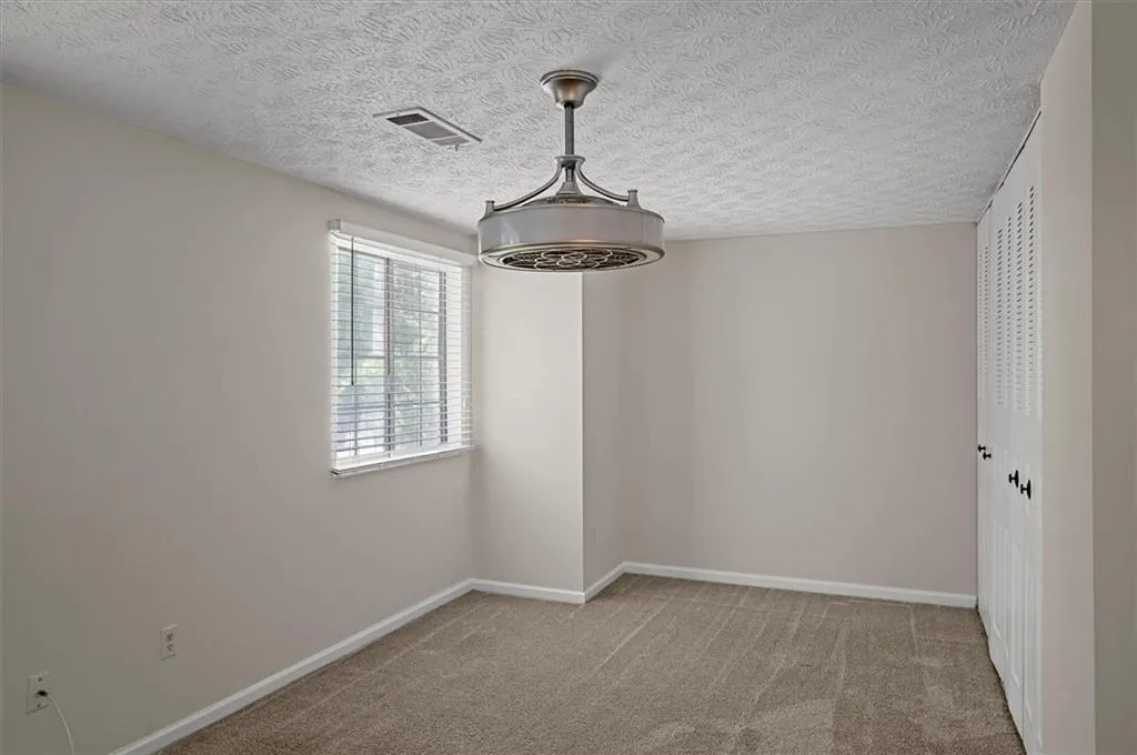 8903 Roberts Drive, Sandy Springs, Georgia 30350, 2 Bedrooms Bedrooms, ,2 BathroomsBathrooms,Residential,Sold,8903 Roberts Drive,7204250