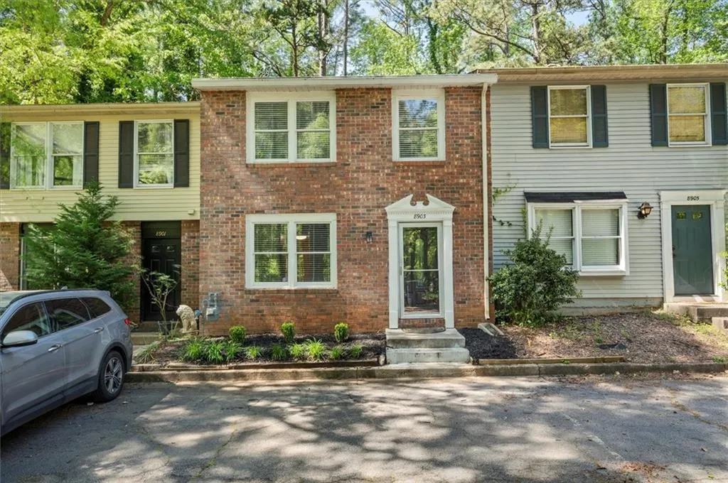 8903 Roberts Drive, Sandy Springs, Georgia 30350, 2 Bedrooms Bedrooms, ,2 BathroomsBathrooms,Residential,Sold,8903 Roberts Drive,7204250