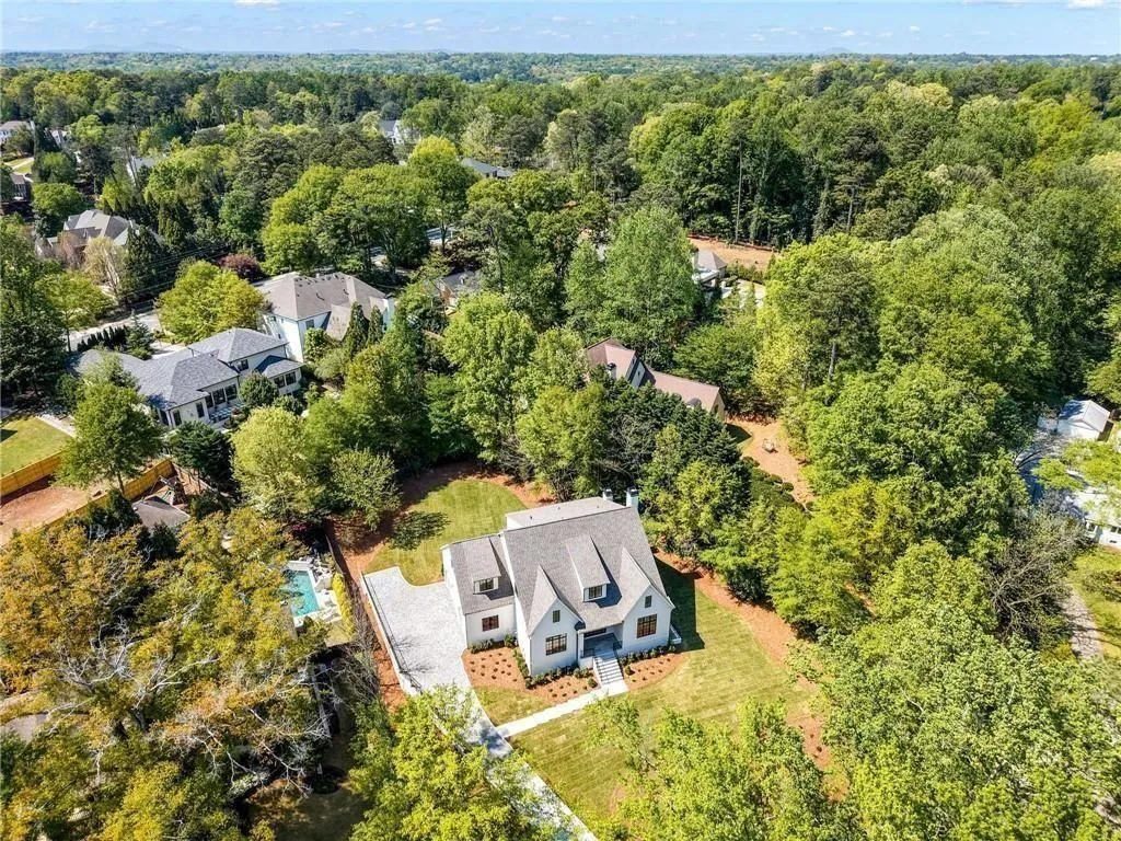 44 Hardeman Road, Atlanta, Georgia 30342, 6 Bedrooms Bedrooms, ,6 BathroomsBathrooms,Residential,For Sale,44 Hardeman Road,7738805