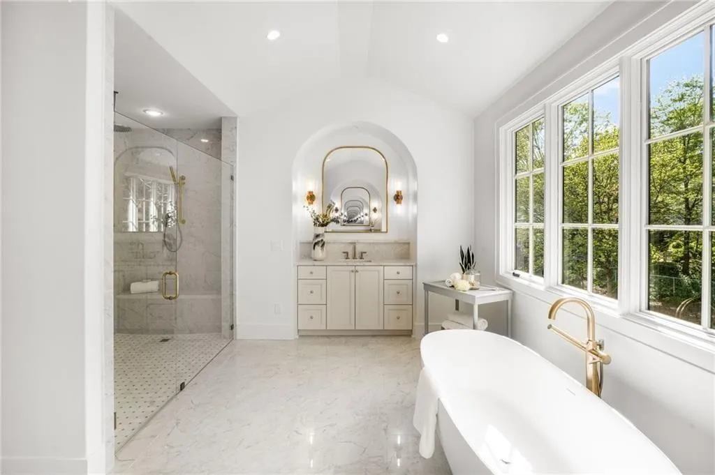 44 Hardeman Road, Atlanta, Georgia 30342, 6 Bedrooms Bedrooms, ,6 BathroomsBathrooms,Residential,For Sale,44 Hardeman Road,7738805