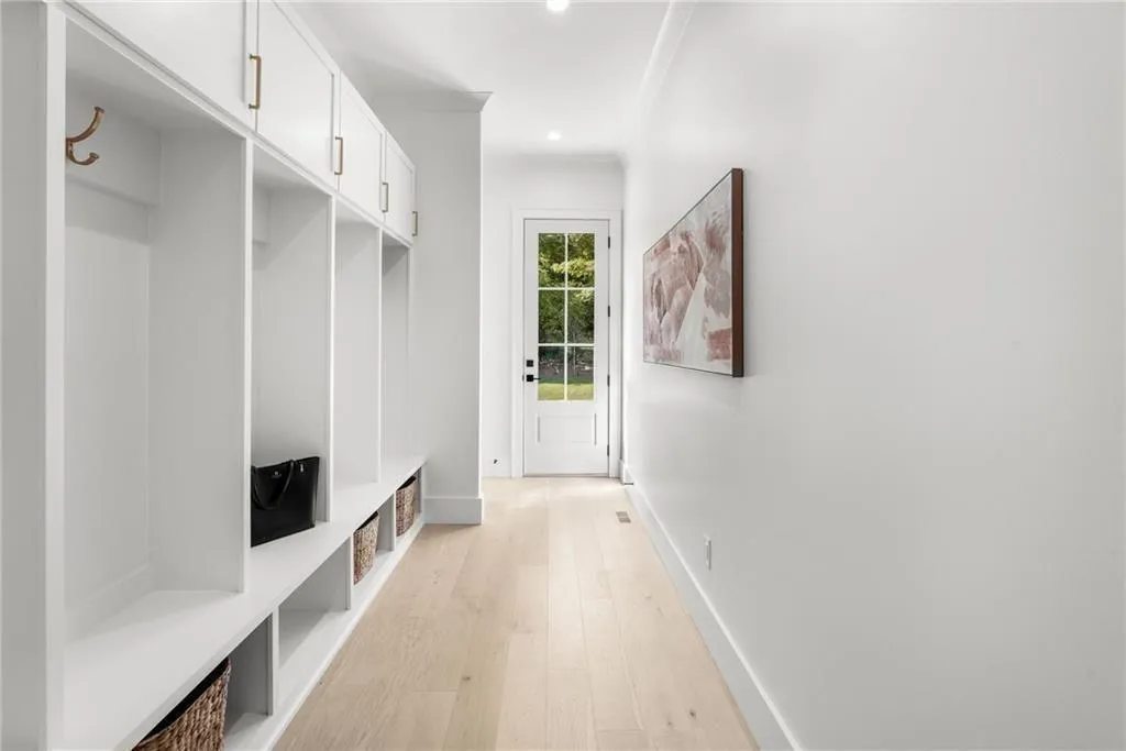 44 Hardeman Road, Atlanta, Georgia 30342, 6 Bedrooms Bedrooms, ,6 BathroomsBathrooms,Residential,For Sale,44 Hardeman Road,7738805