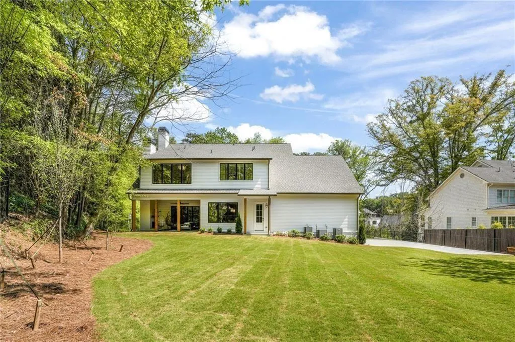 44 Hardeman Road, Atlanta, Georgia 30342, 6 Bedrooms Bedrooms, ,6 BathroomsBathrooms,Residential,For Sale,44 Hardeman Road,7738805