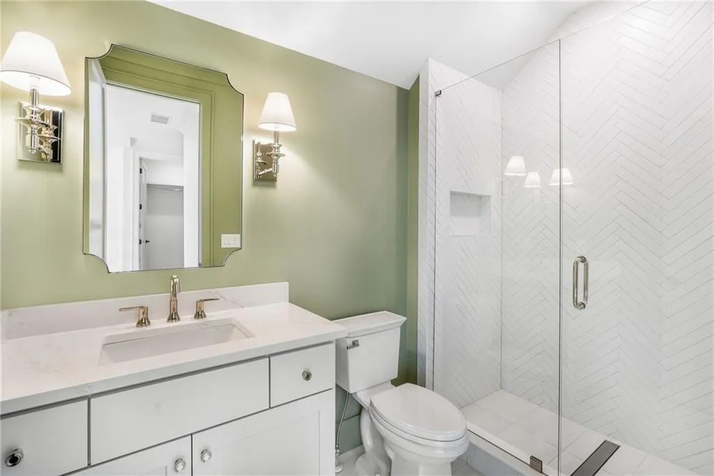 44 Hardeman Road, Atlanta, Georgia 30342, 6 Bedrooms Bedrooms, ,6 BathroomsBathrooms,Residential,For Sale,44 Hardeman Road,7738805