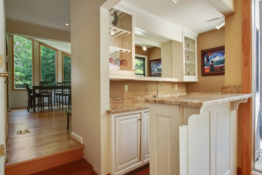 5120 Jett Forest Trail, Atlanta, Georgia 30327, 5 Bedrooms Bedrooms, ,4 BathroomsBathrooms,Residential,Sold,5120 Jett Forest Trail,5731508