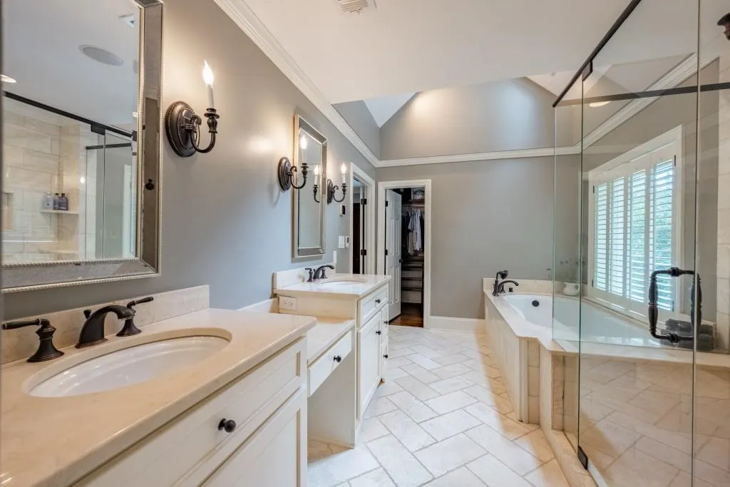 7690 Blandford Place, Sandy Springs, Georgia 30350, 6 Bedrooms Bedrooms, ,5 BathroomsBathrooms,Residential,Sold,7690 Blandford Place,6941847