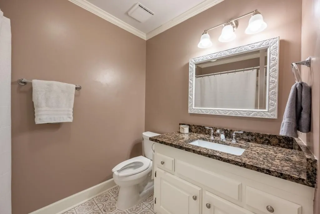 7690 Blandford Place, Sandy Springs, Georgia 30350, 6 Bedrooms Bedrooms, ,5 BathroomsBathrooms,Residential,Sold,7690 Blandford Place,6941847