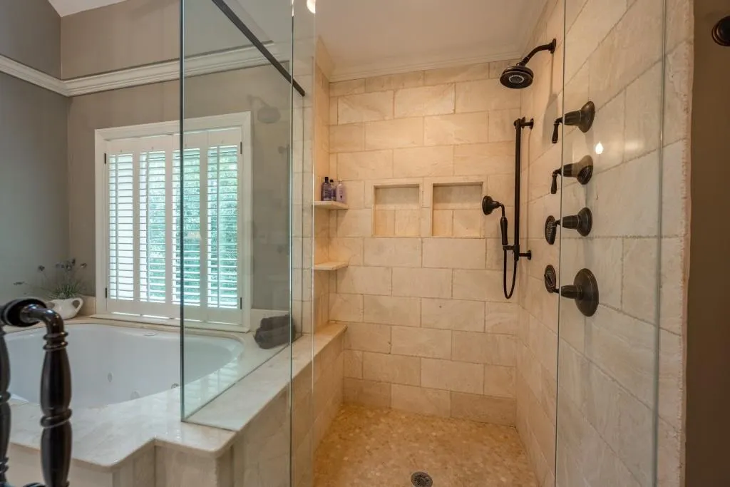 7690 Blandford Place, Sandy Springs, Georgia 30350, 6 Bedrooms Bedrooms, ,5 BathroomsBathrooms,Residential,Sold,7690 Blandford Place,6941847
