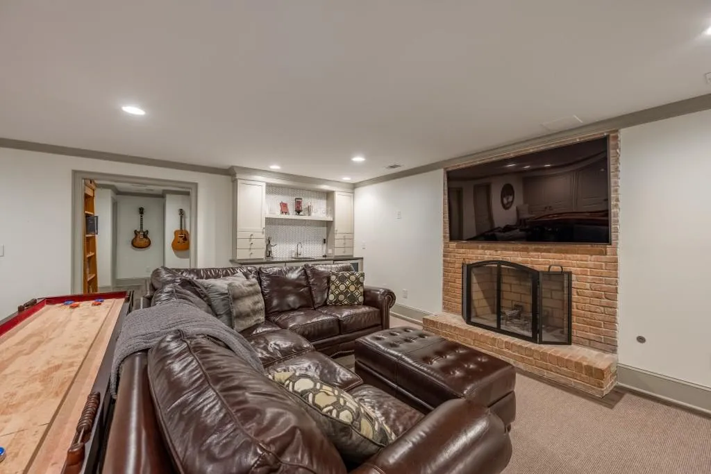 7690 Blandford Place, Sandy Springs, Georgia 30350, 6 Bedrooms Bedrooms, ,5 BathroomsBathrooms,Residential,Sold,7690 Blandford Place,6941847