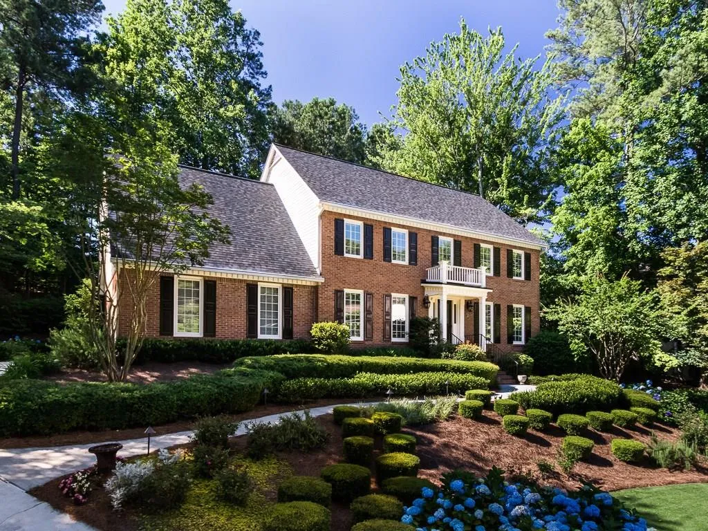215 Woodrill Way, Sandy Springs, Georgia 30350, 4 Bedrooms Bedrooms, ,4 BathroomsBathrooms,Residential,Sold,215 Woodrill Way,5894113