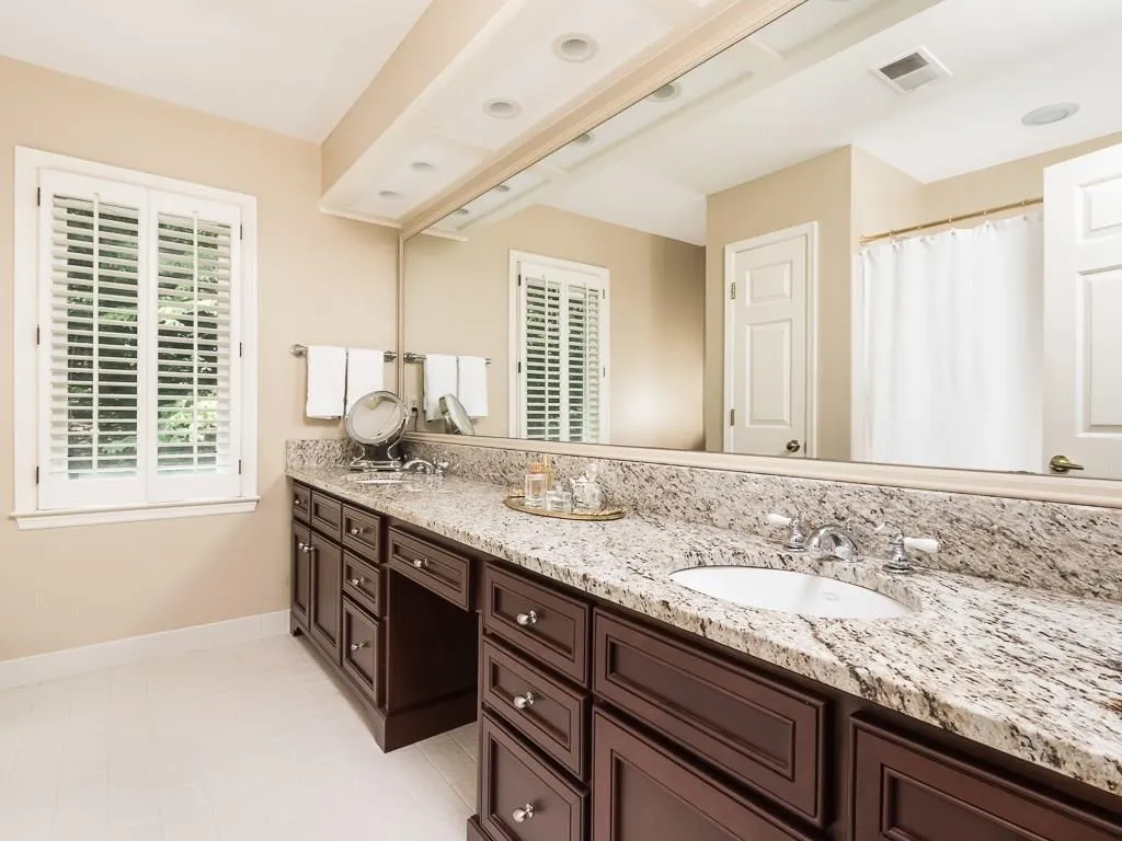 215 Woodrill Way, Sandy Springs, Georgia 30350, 4 Bedrooms Bedrooms, ,4 BathroomsBathrooms,Residential,Sold,215 Woodrill Way,5894113