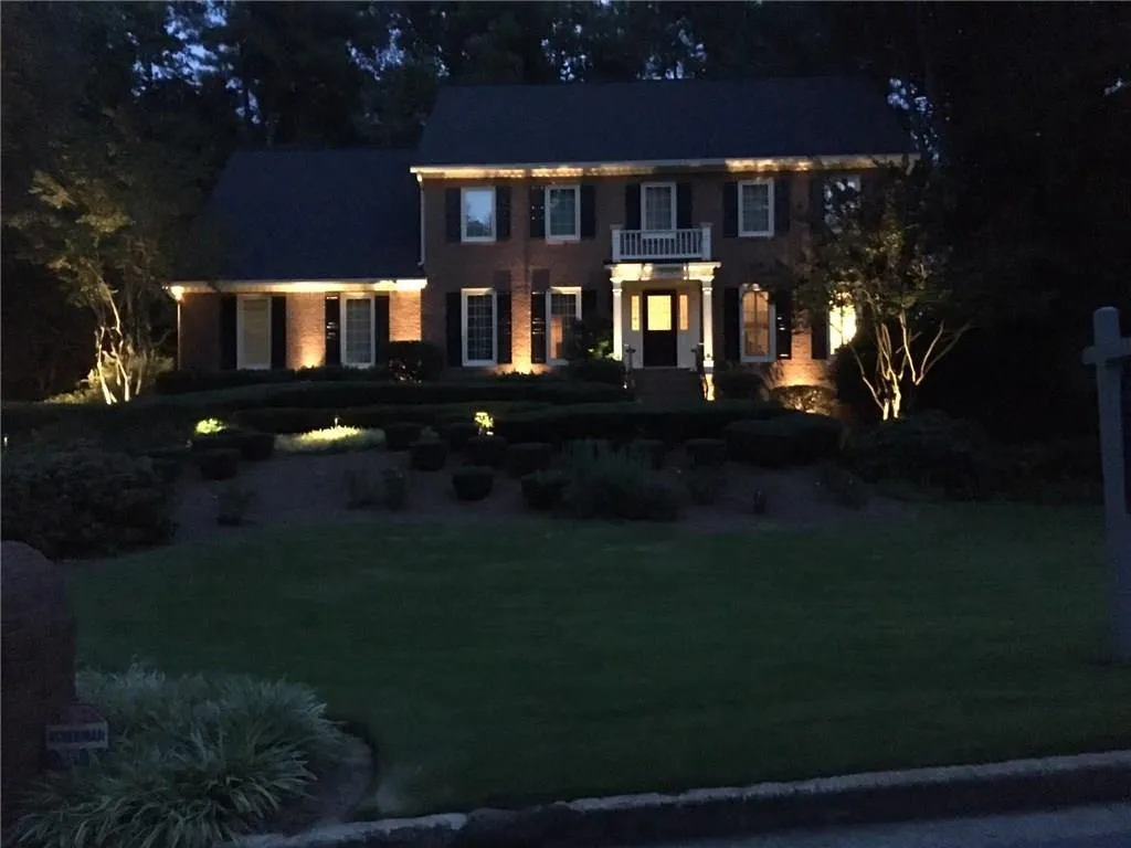 215 Woodrill Way, Sandy Springs, Georgia 30350, 4 Bedrooms Bedrooms, ,4 BathroomsBathrooms,Residential,Sold,215 Woodrill Way,5894113