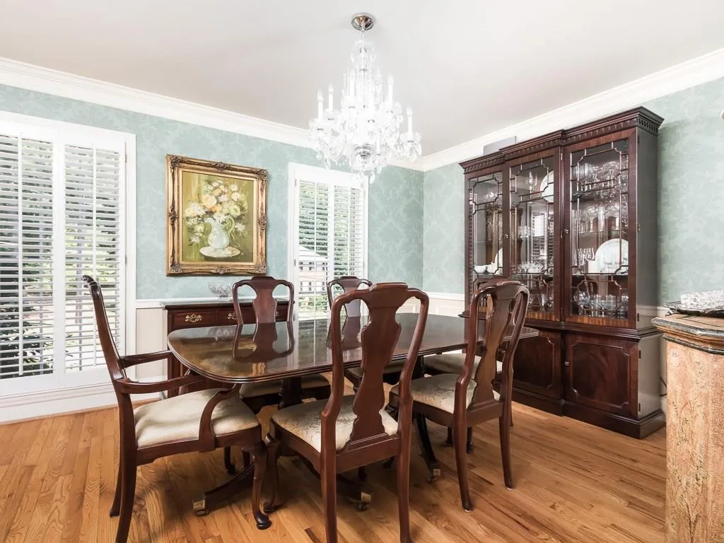 215 Woodrill Way, Sandy Springs, Georgia 30350, 4 Bedrooms Bedrooms, ,4 BathroomsBathrooms,Residential,Sold,215 Woodrill Way,5894113