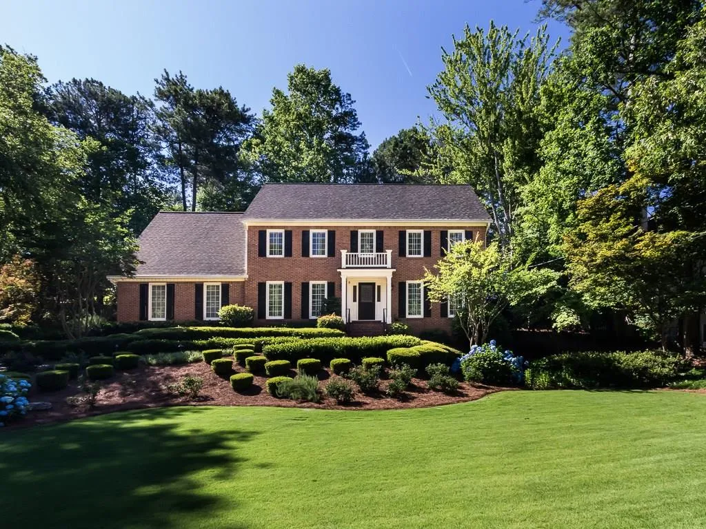 215 Woodrill Way, Sandy Springs, Georgia 30350, 4 Bedrooms Bedrooms, ,4 BathroomsBathrooms,Residential,Sold,215 Woodrill Way,5894113