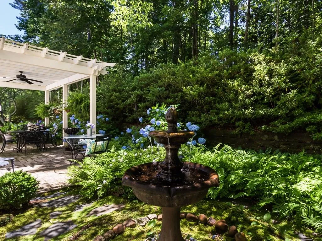 215 Woodrill Way, Sandy Springs, Georgia 30350, 4 Bedrooms Bedrooms, ,4 BathroomsBathrooms,Residential,Sold,215 Woodrill Way,5894113
