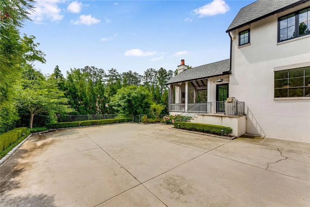 3773 Randall Road Se, Atlanta, Georgia 30339, 6 Bedrooms Bedrooms, ,5 BathroomsBathrooms,Residential,For Sale,3773 Randall Road Se,7582346