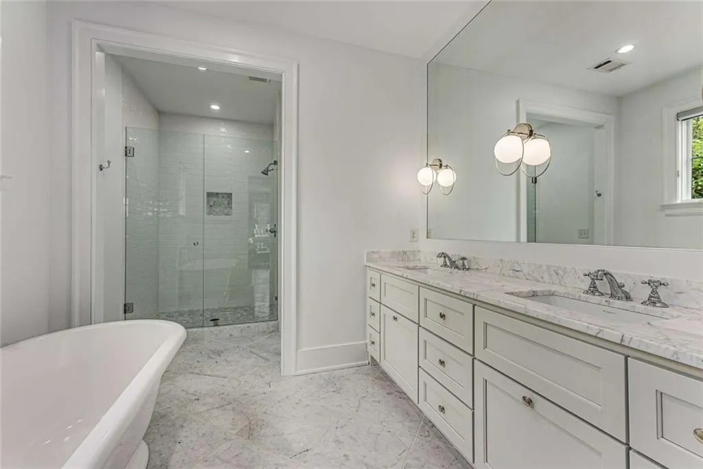 3773 Randall Road Se, Atlanta, Georgia 30339, 6 Bedrooms Bedrooms, ,5 BathroomsBathrooms,Residential,For Sale,3773 Randall Road Se,7582346