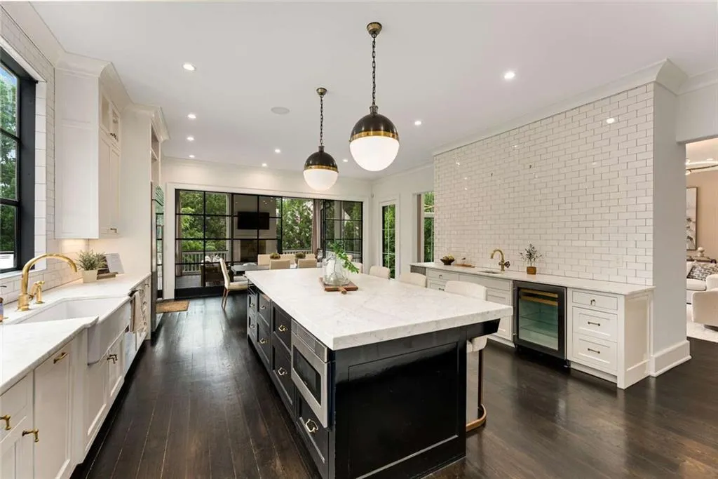 3773 Randall Road Se, Atlanta, Georgia 30339, 6 Bedrooms Bedrooms, ,5 BathroomsBathrooms,Residential,For Sale,3773 Randall Road Se,7582346