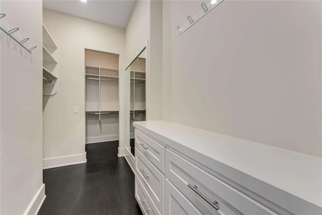 3773 Randall Road Se, Atlanta, Georgia 30339, 6 Bedrooms Bedrooms, ,5 BathroomsBathrooms,Residential,For Sale,3773 Randall Road Se,7582346