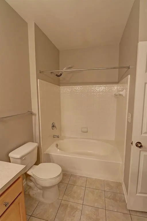 5641 Roswell Road Unit 105, Sandy Springs, Georgia 30342, 2 Bedrooms Bedrooms, ,2 BathroomsBathrooms,Residential,Sold,5641 Roswell Road Unit 105,5860339