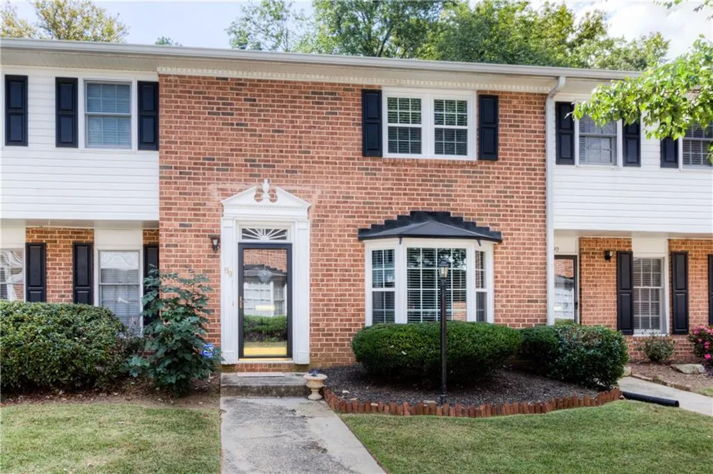 6520 Roswell Road Unit 89, Atlanta, Georgia 30328, 2 Bedrooms Bedrooms, ,1 BathroomBathrooms,Residential,Sold,6520 Roswell Road Unit 89,5918620