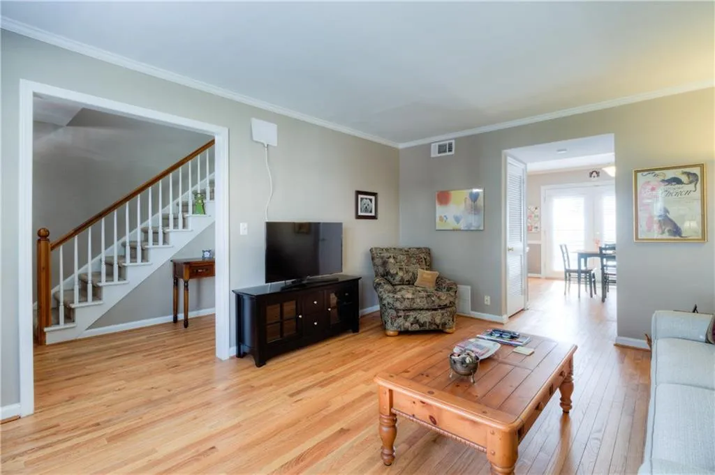 6520 Roswell Road Unit 89, Atlanta, Georgia 30328, 2 Bedrooms Bedrooms, ,1 BathroomBathrooms,Residential,Sold,6520 Roswell Road Unit 89,5918620