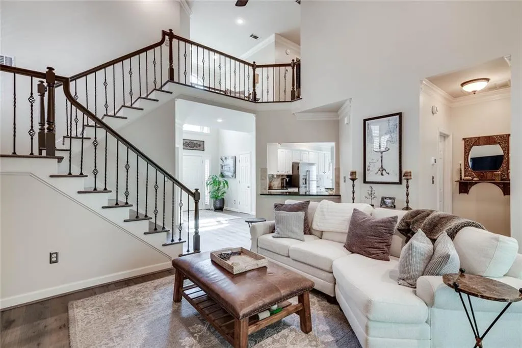 35 Westfair Court, Atlanta, Georgia 30328, 3 Bedrooms Bedrooms, ,2 BathroomsBathrooms,Residential,Sold,35 Westfair Court,6963428