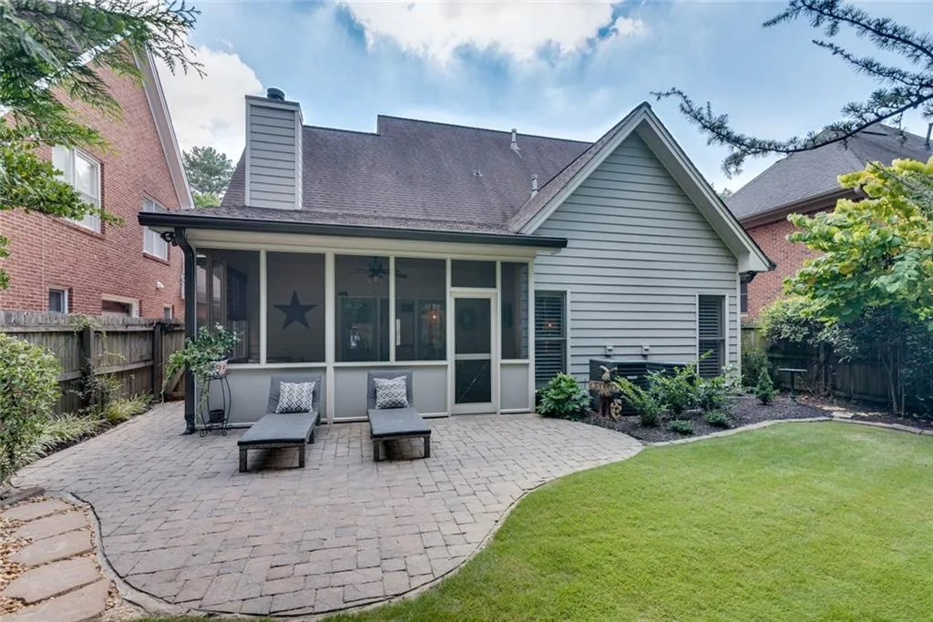 35 Westfair Court, Atlanta, Georgia 30328, 3 Bedrooms Bedrooms, ,2 BathroomsBathrooms,Residential,Sold,35 Westfair Court,6963428