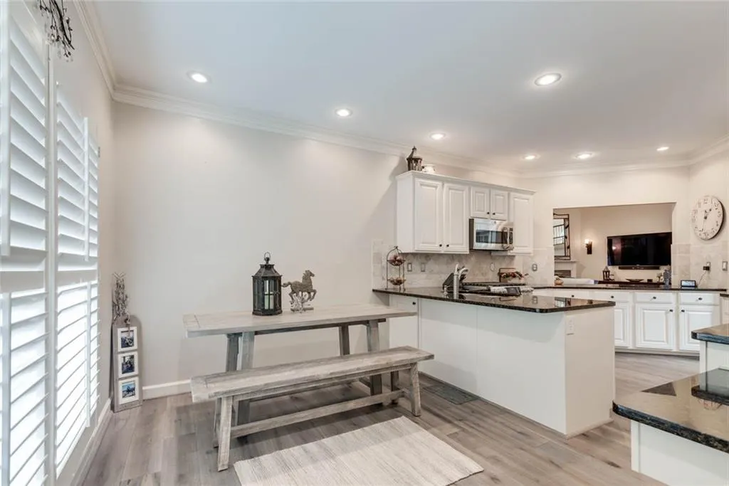 35 Westfair Court, Atlanta, Georgia 30328, 3 Bedrooms Bedrooms, ,2 BathroomsBathrooms,Residential,Sold,35 Westfair Court,6963428