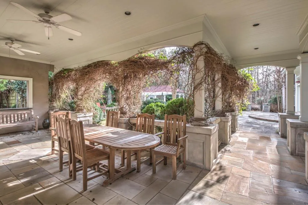 20 Cates Ridge Road, Atlanta, Georgia 30327, 5 Bedrooms Bedrooms, ,6 BathroomsBathrooms,Residential,Sold,20 Cates Ridge Road,5648398