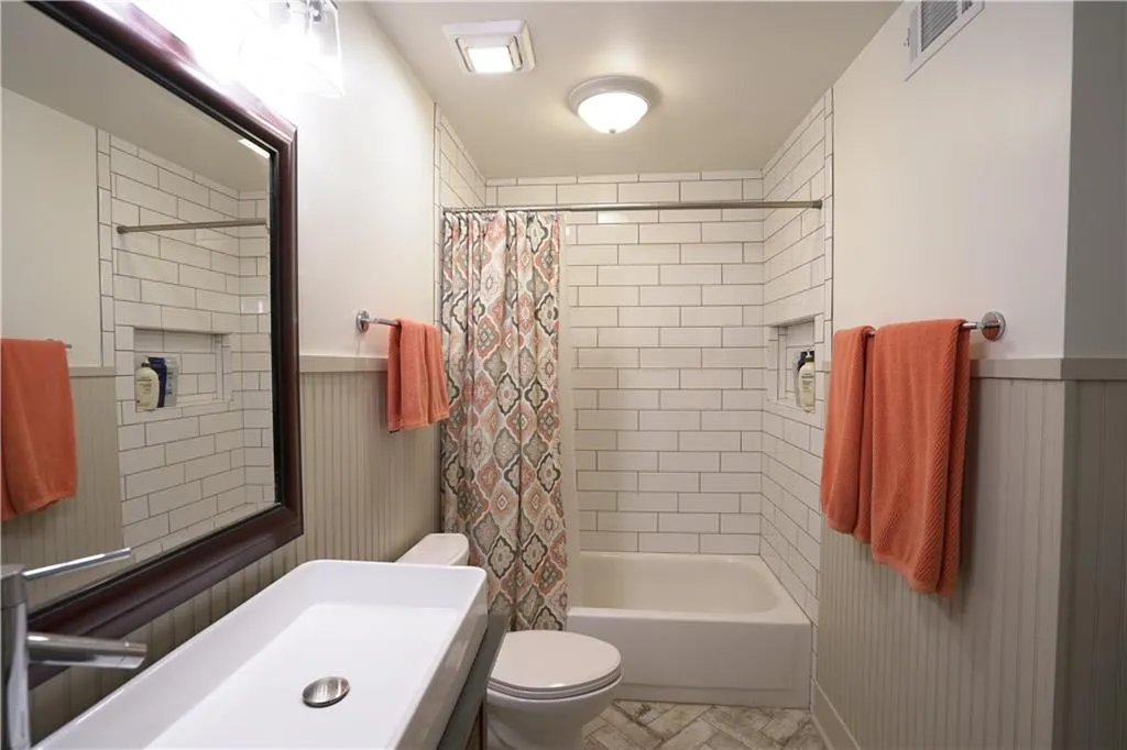 6116 Park Avenue, Sandy Springs, Georgia 30342, 3 Bedrooms Bedrooms, ,2 BathroomsBathrooms,Residential,Sold,6116 Park Avenue,6833173