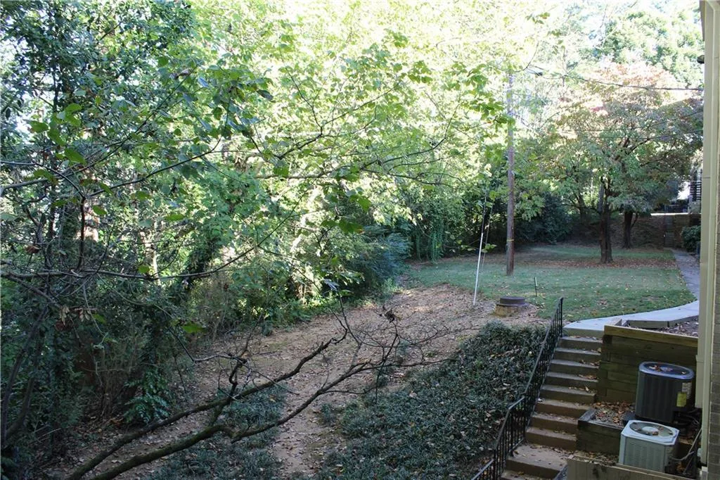 5400 Roswell Road Unit L11, Atlanta, Georgia 30342, 2 Bedrooms Bedrooms, ,2 BathroomsBathrooms,Residential,Sold,5400 Roswell Road Unit L11,6090381 5400 Roswell Road Unit L11, Atlanta, Georgia 30342, 2 Bedrooms Bedrooms, ,2 BathroomsBathrooms,Residential,Sold,5400 Roswell Road Unit L11,6090381