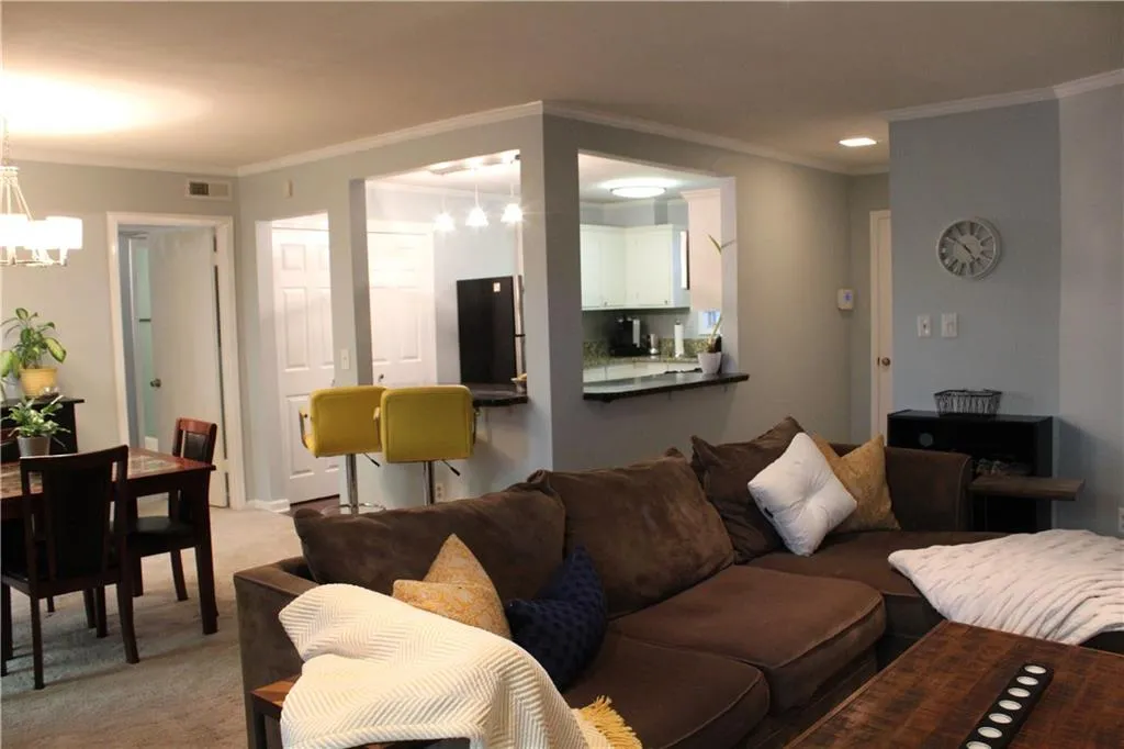 5400 Roswell Road Unit L11, Atlanta, Georgia 30342, 2 Bedrooms Bedrooms, ,2 BathroomsBathrooms,Residential,Sold,5400 Roswell Road Unit L11,6090381 5400 Roswell Road Unit L11, Atlanta, Georgia 30342, 2 Bedrooms Bedrooms, ,2 BathroomsBathrooms,Residential,Sold,5400 Roswell Road Unit L11,6090381