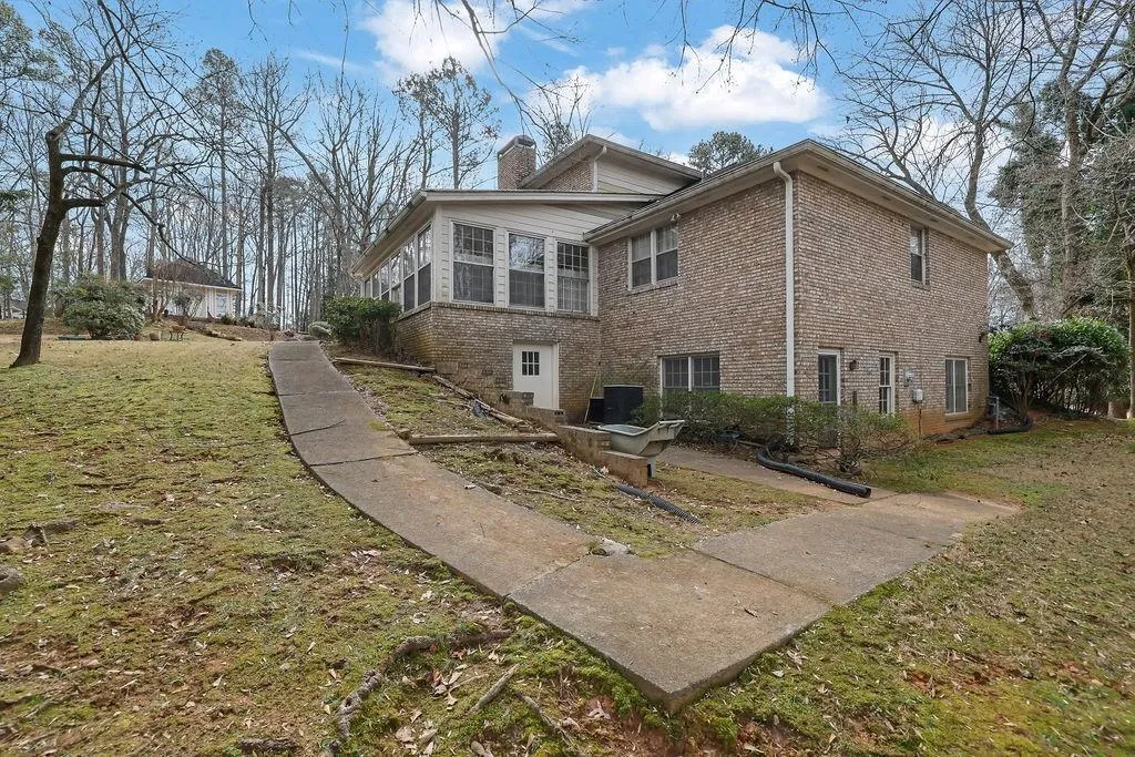 180 Spalding Mill, Atlanta, Georgia 30350, 5 Bedrooms Bedrooms, ,5 BathroomsBathrooms,Residential,For Sale,180 Spalding Mill,7698429