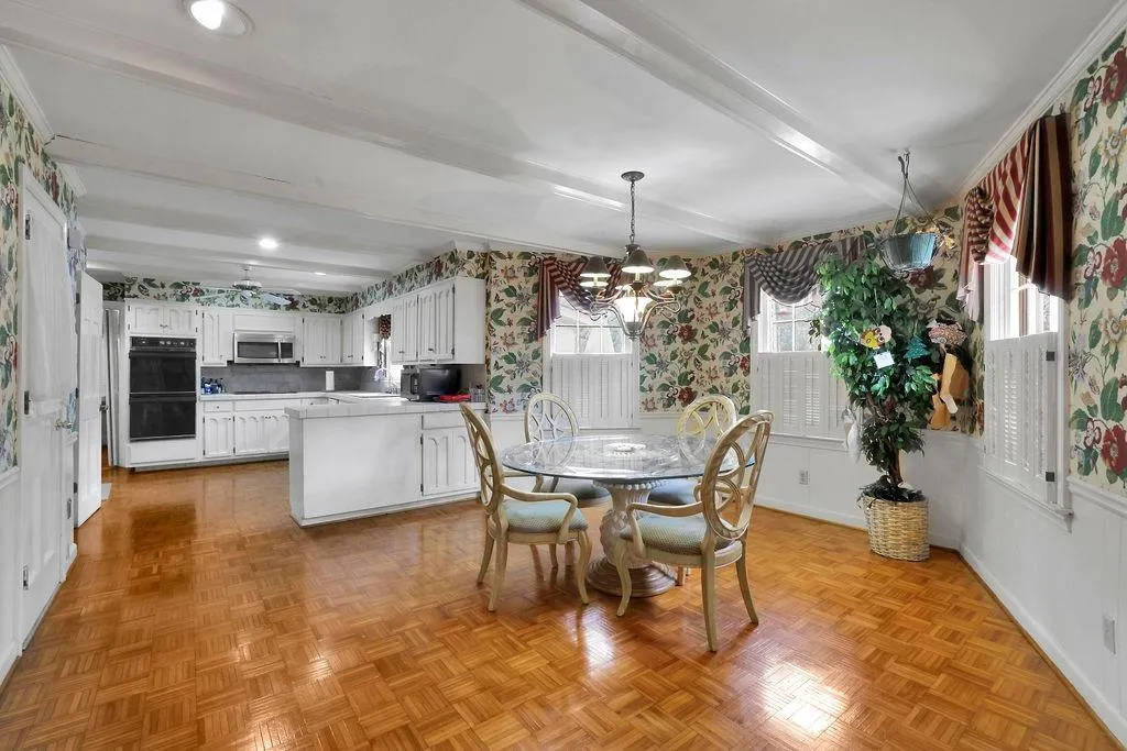 180 Spalding Mill, Atlanta, Georgia 30350, 5 Bedrooms Bedrooms, ,5 BathroomsBathrooms,Residential,For Sale,180 Spalding Mill,7698429