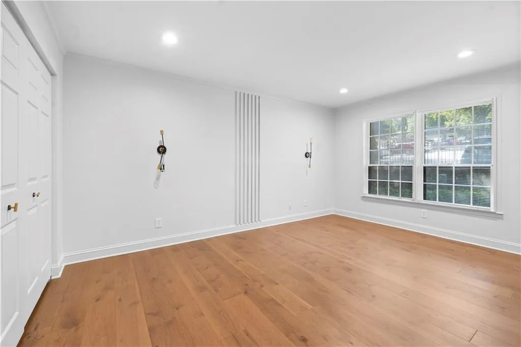 8 Cantey Place Nw, Atlanta, Georgia 30327, 3 Bedrooms Bedrooms, ,2 BathroomsBathrooms,Residential,For Sale,8 Cantey Place Nw,7655902