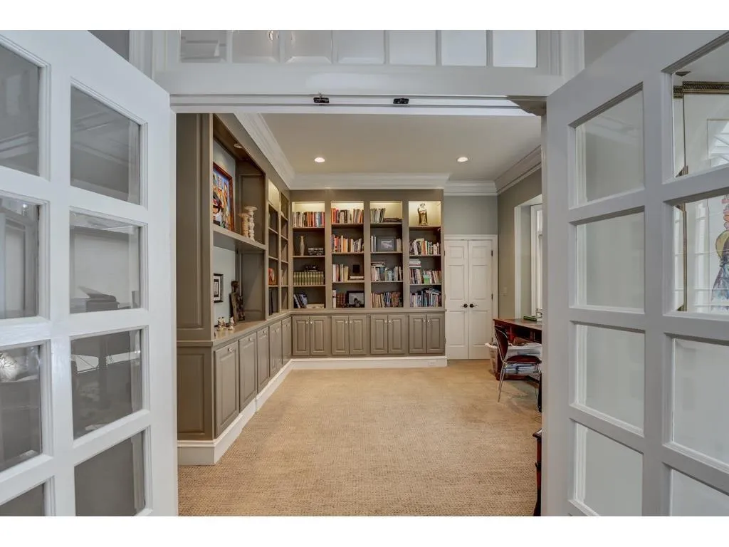 5490 New Wellington Close, Atlanta, Georgia 30327, 6 Bedrooms Bedrooms, ,5 BathroomsBathrooms,Residential,Sold,5490 New Wellington Close,5834445